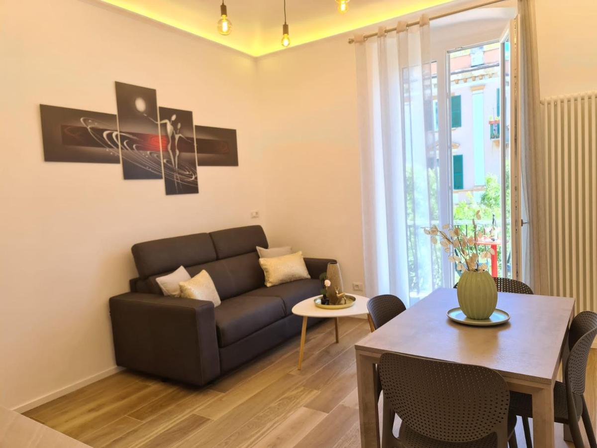 Soni Apartment ラ・スペツィア エクステリア 写真